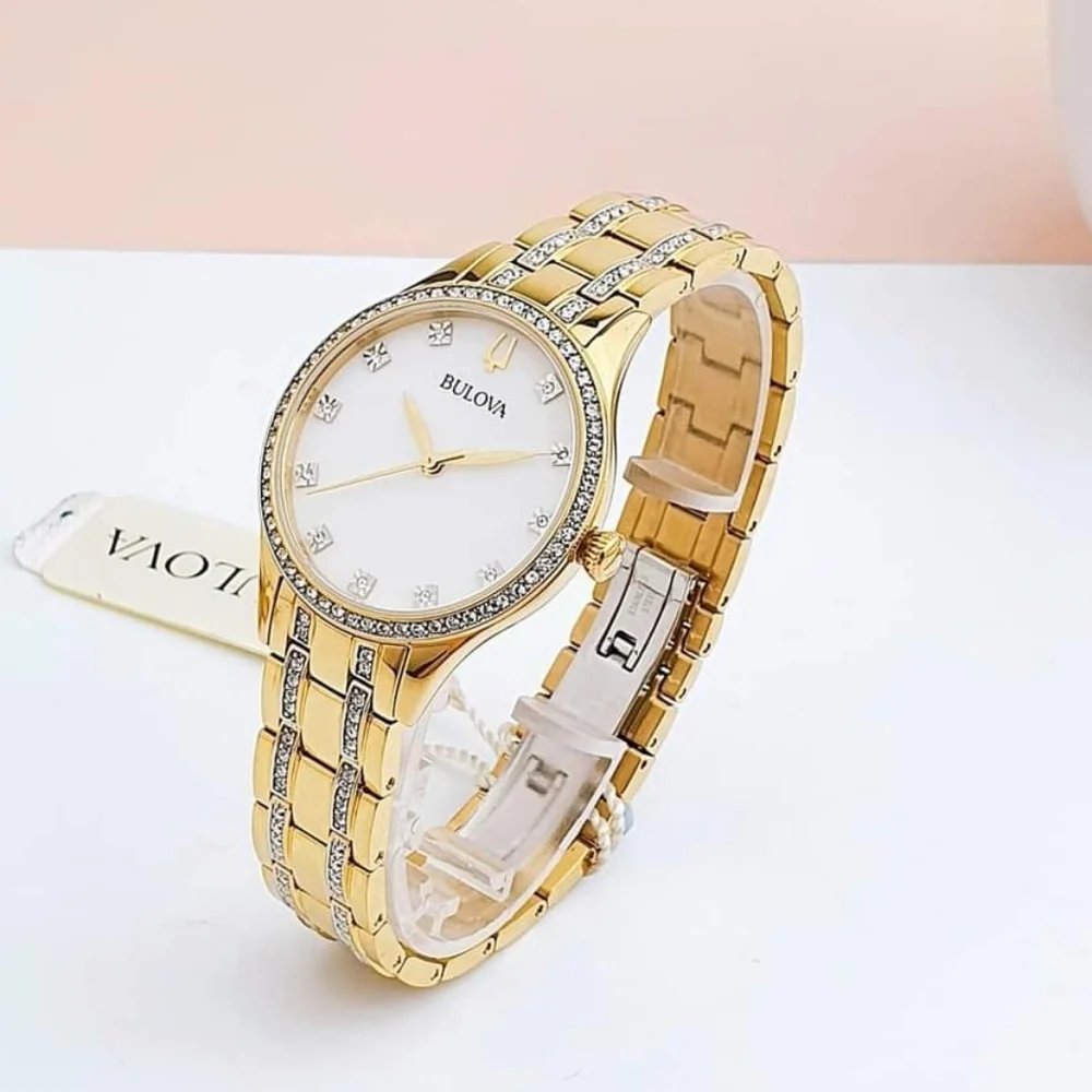 **NEW** Bulova Mother of Pearl Dial Ladies Watch - Picture 6 of 11